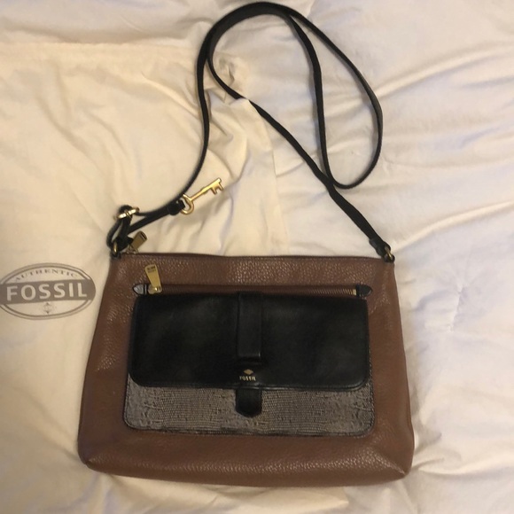 Fossil Handbags - Fossil purse with dust bag